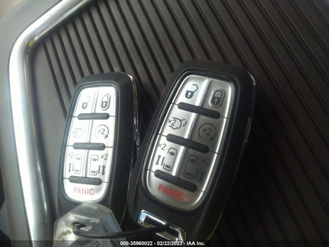 2021 Chrysler Pacifica Hybrid, VIN: 2C4RC1L75MR586347