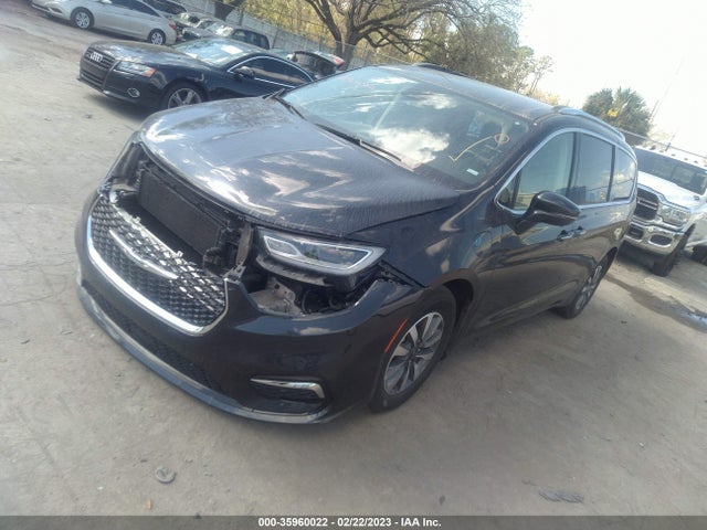 2021 Chrysler Pacifica Hybrid, VIN: 2C4RC1L75MR586347