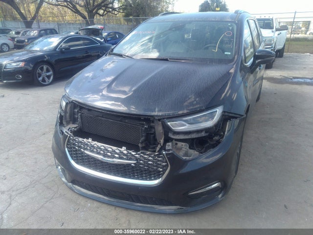 2021 Chrysler Pacifica Hybrid, VIN: 2C4RC1L75MR586347