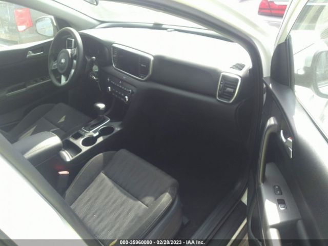 KNDPMCAC7M7943643 KIA Sportage Lx