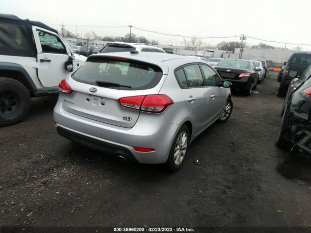 KNAFK5A88H5669568 KIA FORTE5