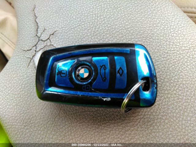 WBA8E1G55GNT36071 BMW 3 Series 320i