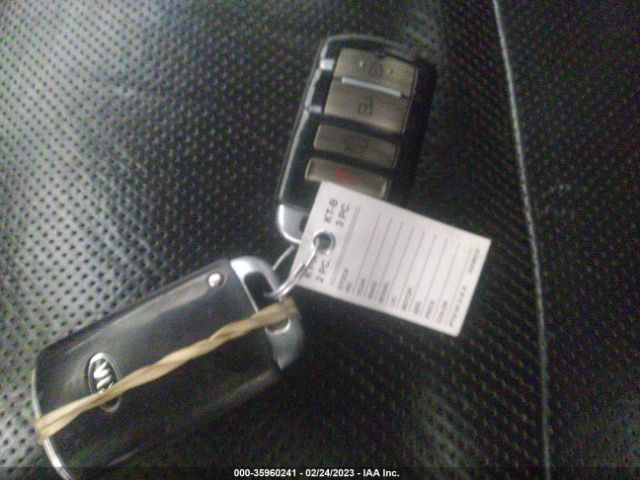 KNALN4D74E5163853 KIA Cadenza Limited
