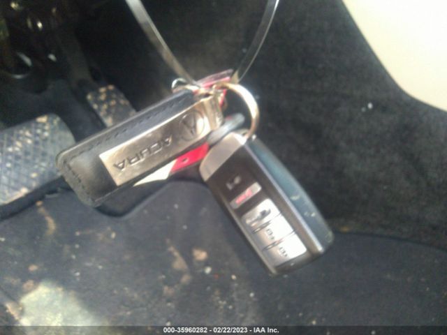 5J8YD3H33JL008487 Acura MDX