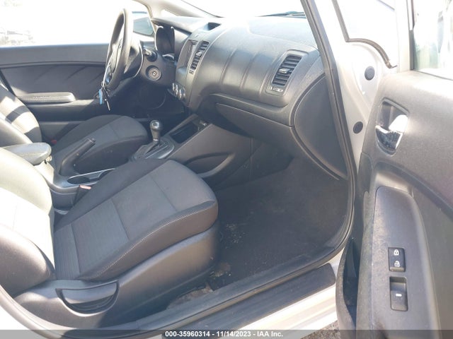 2015 KIA FORTE LX VIN: KNAFX4A65F5415260