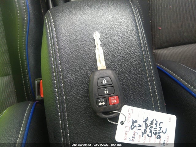 2018 TOYOTA COROLLA L/LE/XLE/SE/XSE VIN: 5YFBURHEXJP812947