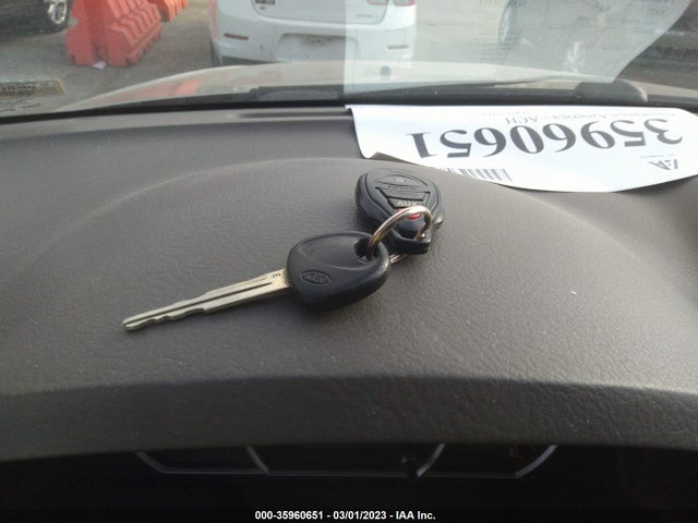 2007 KIA SORENTO LX VIN: KNDJC736375676704
