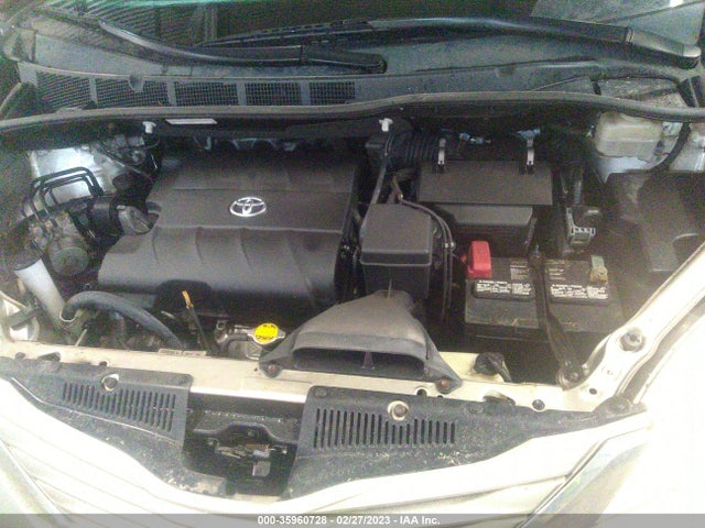 Toyota SIENNA LE 2015 5TDKK3DC6FS659554 Image 11