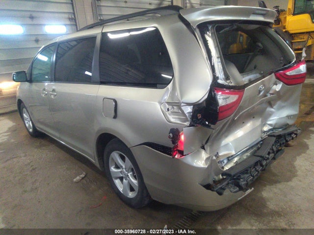 Toyota SIENNA LE 2015 5TDKK3DC6FS659554 Image 4