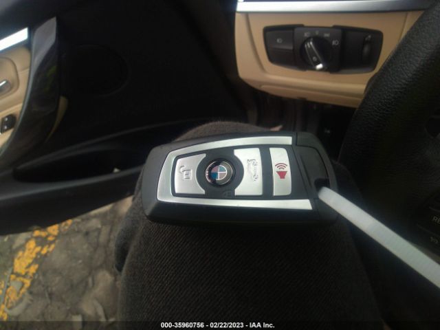 WBA8B9G5XJNU98180 BMW 3 Series 330i