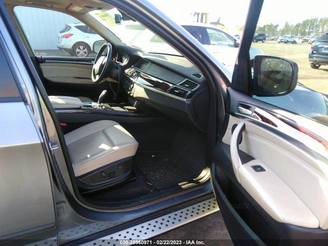 BMW X5 35i 2012 5UXZV4C51CL744635 Image 6