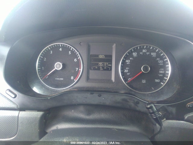 3VWD17AJ2EM418947 Volkswagen Jetta Sedan Se