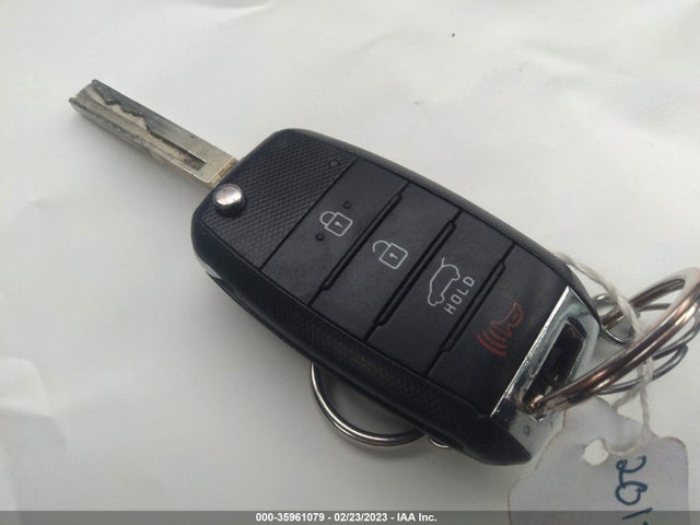 KIA SORENTO LX 2017 5XYPG4A36HG330564 Image 11