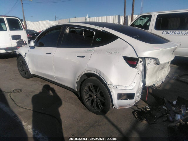 5YJYGDEE9MF149637 Tesla Model Y Long Range