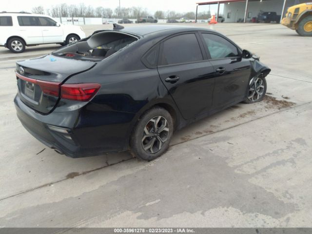 3KPF24AD5ME288169 KIA Forte Lxs