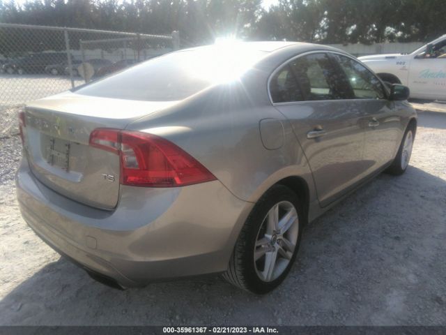 YV140MFC3F1318010 Volvo S60 T5 Drive-e Premier Plus