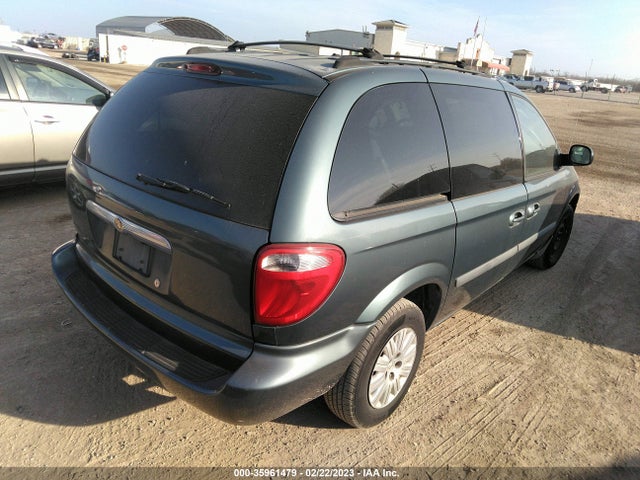2006 CHRYSLER TOWN & COUNTRY SWB VIN: 1A4GP45R56B572570