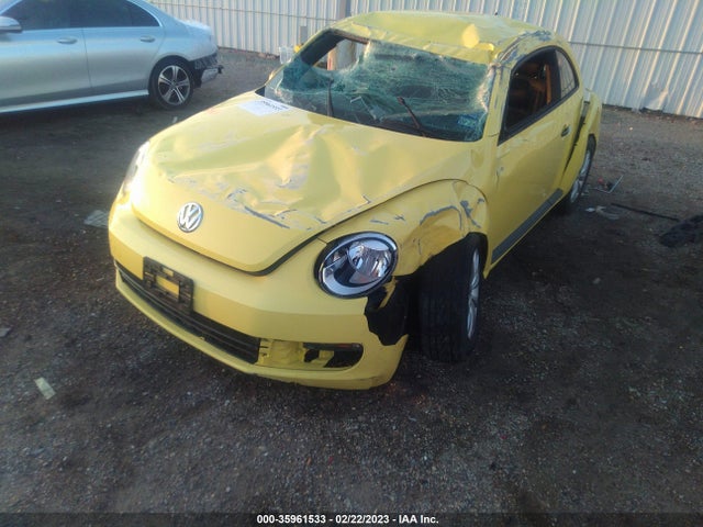 3VWF17AT3FM641915 Volkswagen Beetle Coupe 1.8t Fleet Edition