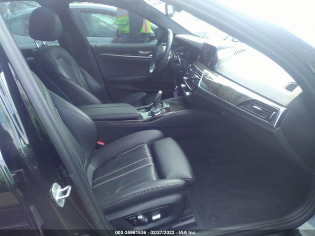 WBAJA7C58KG909676 BMW 5 Series 530i Xdrive