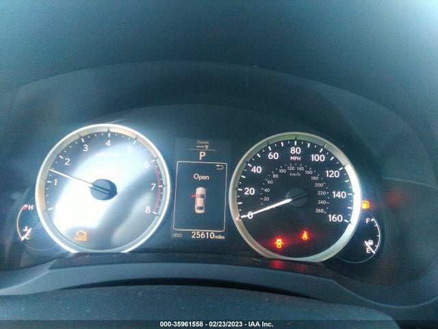 Lexus IS 200T 2016 JTHBA1D24G5018388 Image 8