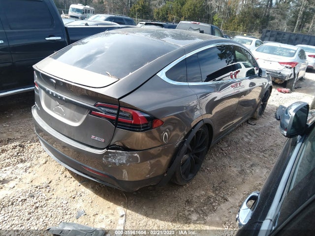 Tesla Model X P90d 2016 5YJXCBE45GF000374 Image 5