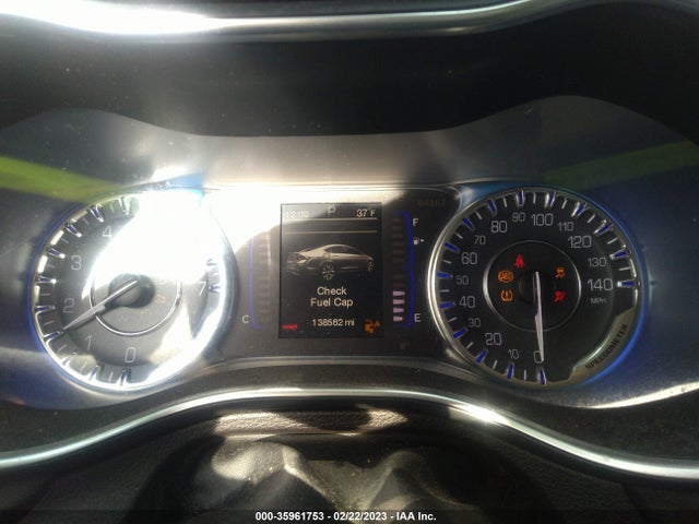 Chrysler 200 Limited 2015 1C3CCCAB9FN644800 Image 7