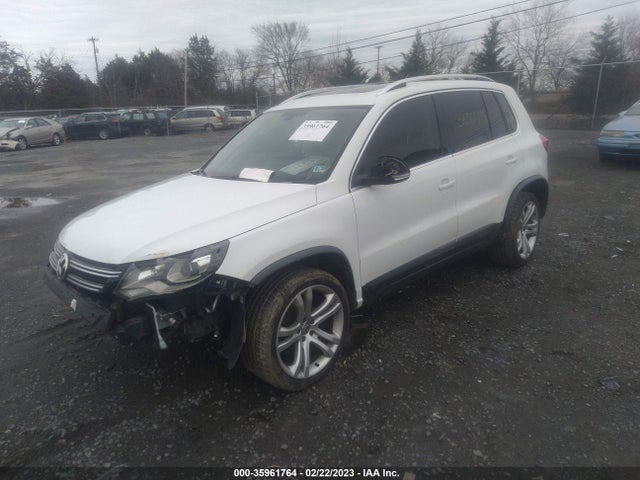 2016 Volkswagen Tiguan, VIN: WVGAV7AXXGW520302