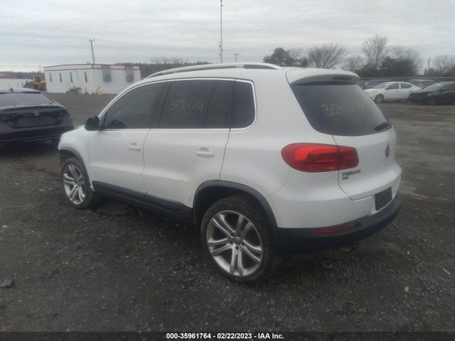 2016 Volkswagen Tiguan, VIN: WVGAV7AXXGW520302