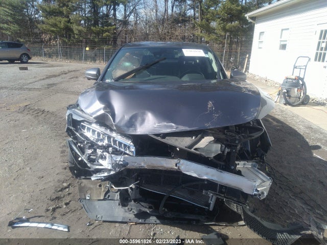 2018 Honda Clarity, VIN: JHMZC5F31JC001055
