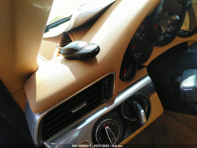 2015 Porsche 911, VIN: WP0AA2A95FS106810