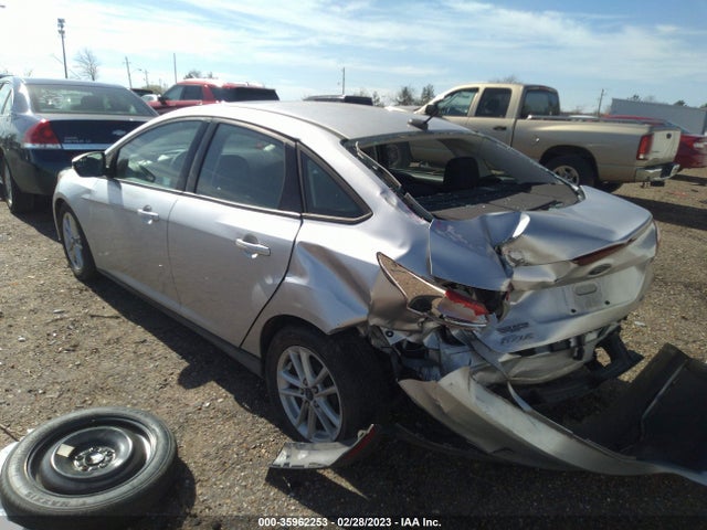 Ford FOCUS SE 2015 1FADP3F25FL317390 Image 4