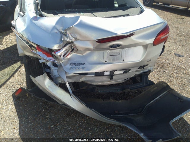 Ford FOCUS SE 2015 1FADP3F25FL317390 Image 7
