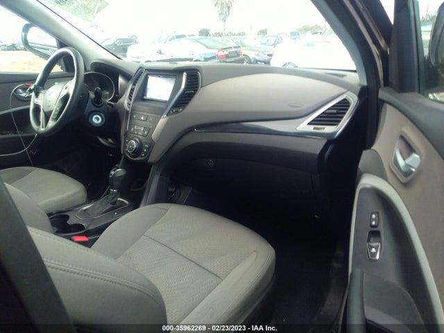 2016 Hyundai Santa Fe, VIN: 5XYZU3LB1GG311371