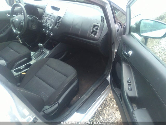 KIA FORTE LX 2016 KNAFK4A64G5588123 Image 6