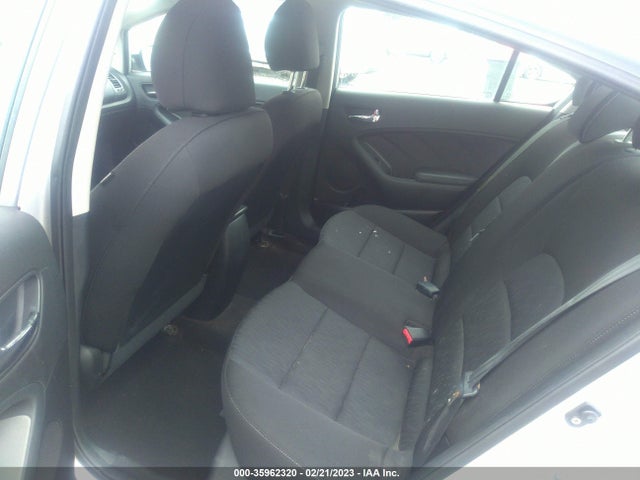 KIA FORTE LX 2016 KNAFK4A64G5588123 Image 9