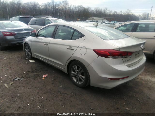 KMHD84LF9HU245378 Hyundai ELANTRA SE