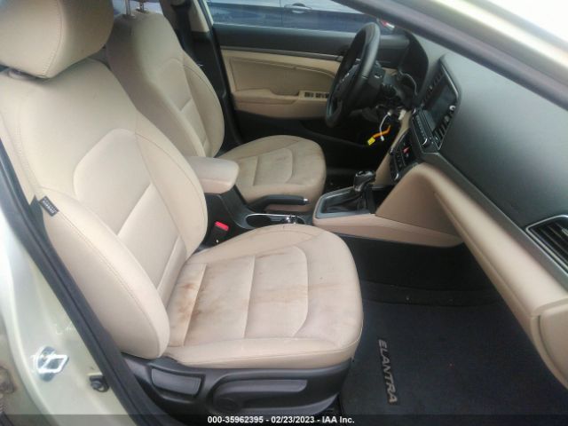 KMHD84LF9HU245378 Hyundai ELANTRA SE