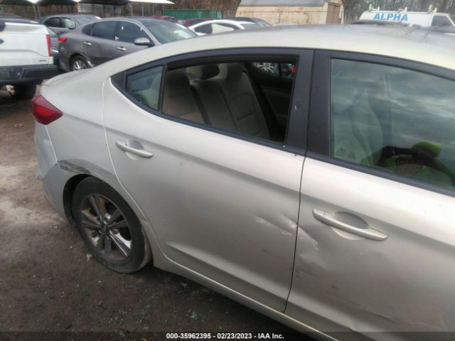 KMHD84LF9HU245378 Hyundai ELANTRA SE