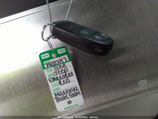 3C4NJDBB4JT398505 Jeep Compass Latitude