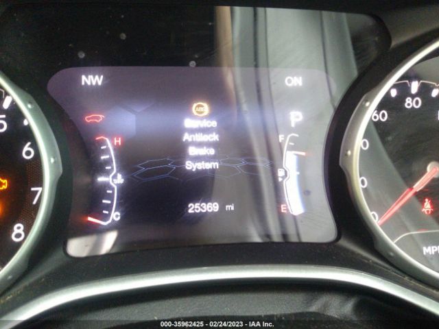 3C4NJDBB4JT398505 Jeep Compass Latitude