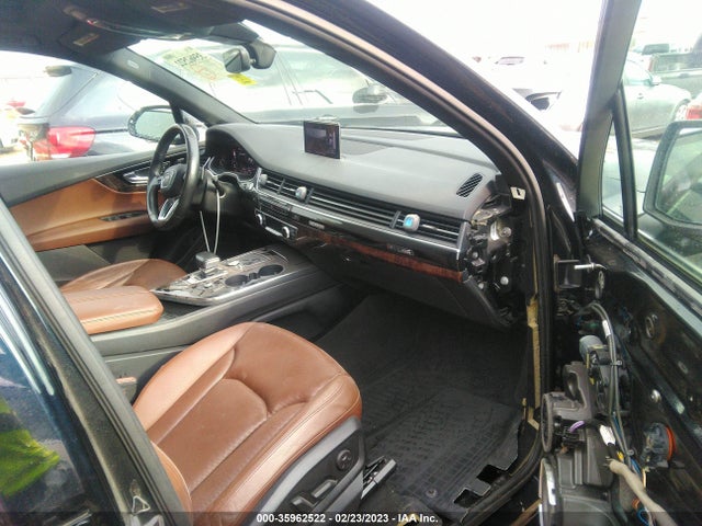 WA1LAAF79HD011324 Audi Q7 Premium Plus