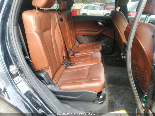WA1LAAF79HD011324 Audi Q7 Premium Plus