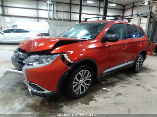 JA4AZ3A38JZ061642 Mitsubishi Outlander Es/se/sel/le