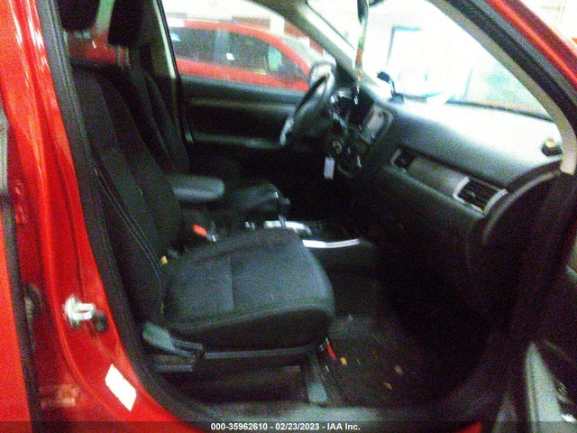 JA4AZ3A38JZ061642 Mitsubishi Outlander Es/se/sel/le