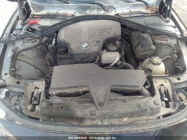 WBA8A9C56GK615868 BMW 3 Series 320i