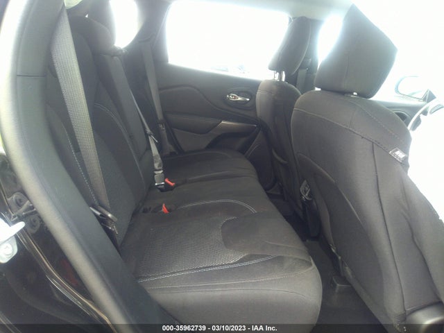 1C4PJLCB2LD643179 Jeep Cherokee Latitude