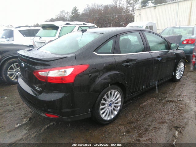2012 FORD FOCUS TITANIUM VIN: 1FAHP3J28CL425846