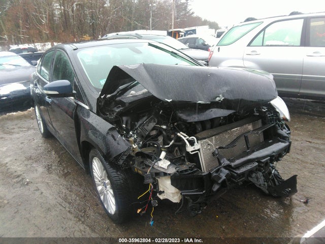 2012 FORD FOCUS TITANIUM VIN: 1FAHP3J28CL425846