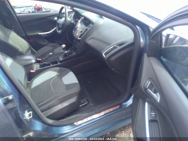 2018 Ford Focus, VIN: 1FADP3L95JL244760