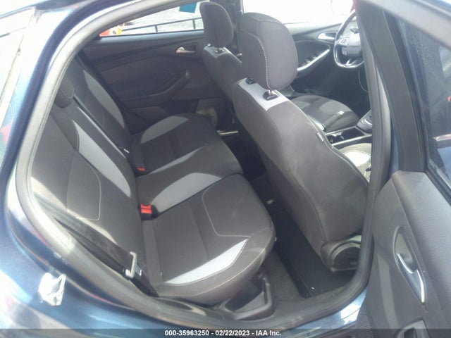 2018 Ford Focus, VIN: 1FADP3L95JL244760